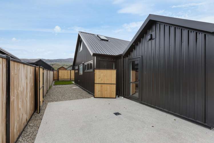 24 Magnum Drive Cromwell_21