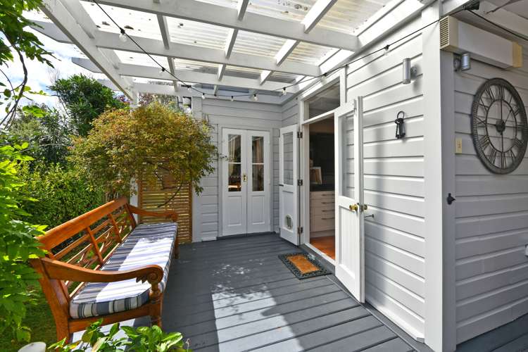 2 Barton Road Heretaunga_30