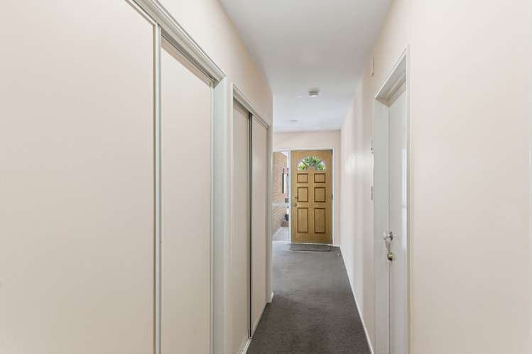 2/10 Baretta Street Somerfield_17