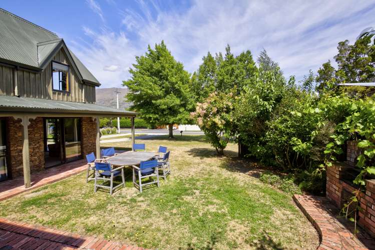 231 Beacon Point Road Wanaka_13