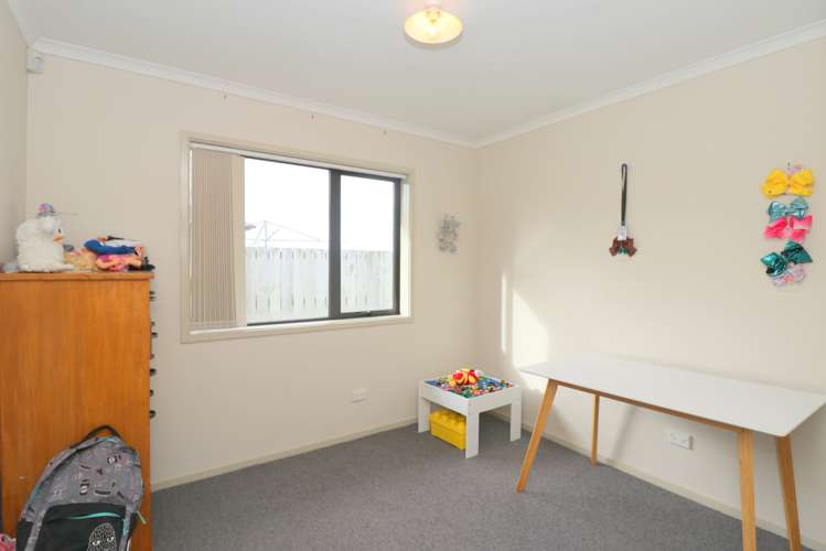 311 Mcquarrie Street Tisbury_13