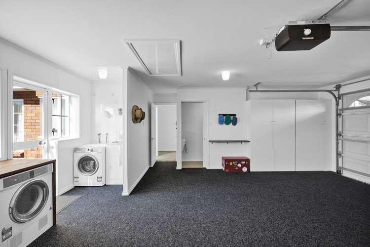 1c Waiwera Place Merrilands_28