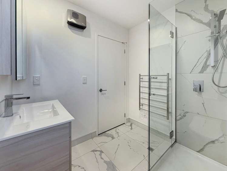  2/5 Shearer Avenue Papanui_11