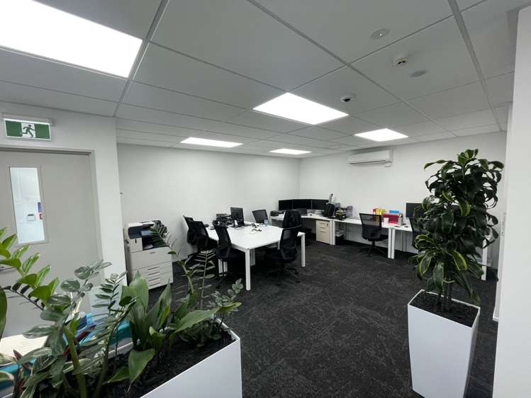 Unit D/130 Hugo Johnston Drive Penrose_5