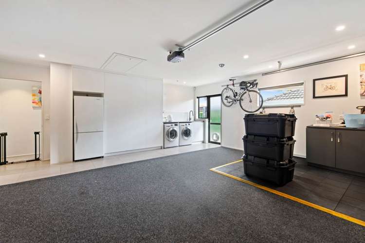 4 Riplington Road Huntington Park_17