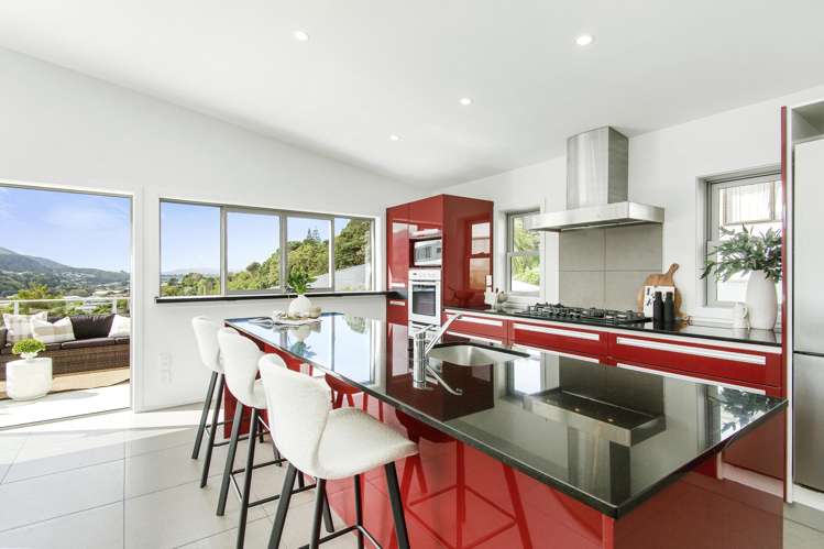 32A Tawa Terrace Tawa_4