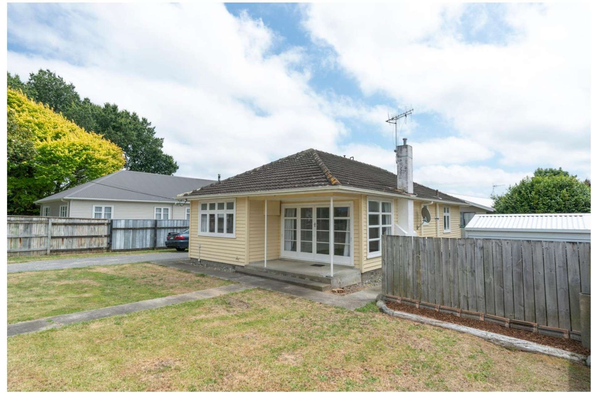 71 Queenwood Road 10516_0