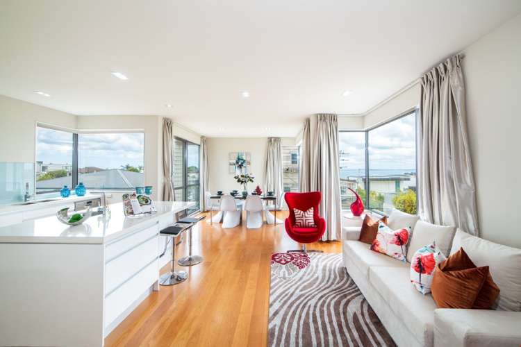 24a Beach Road Castor Bay_11