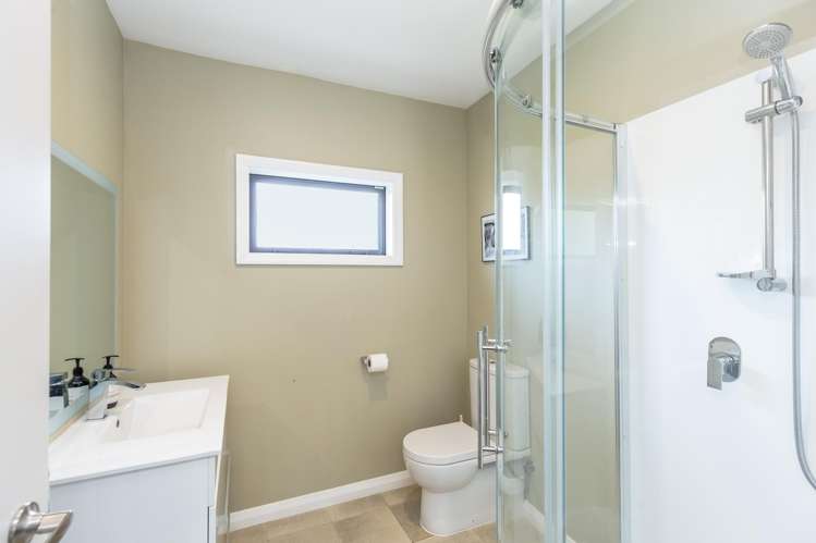 2 Orion Way Featherston_12