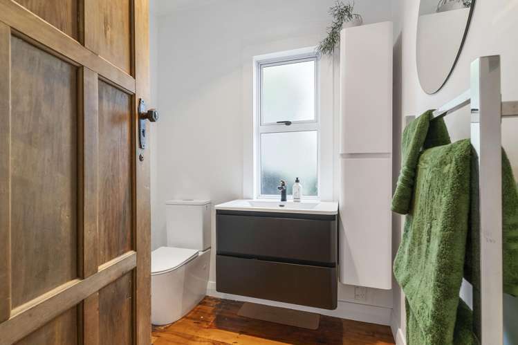 25 Premier Avenue Point Chevalier_9