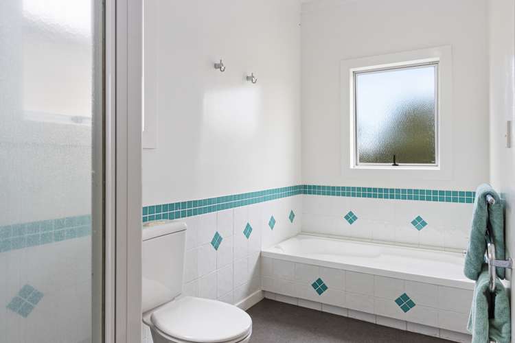 260a Riverbend Road Meeanee_14