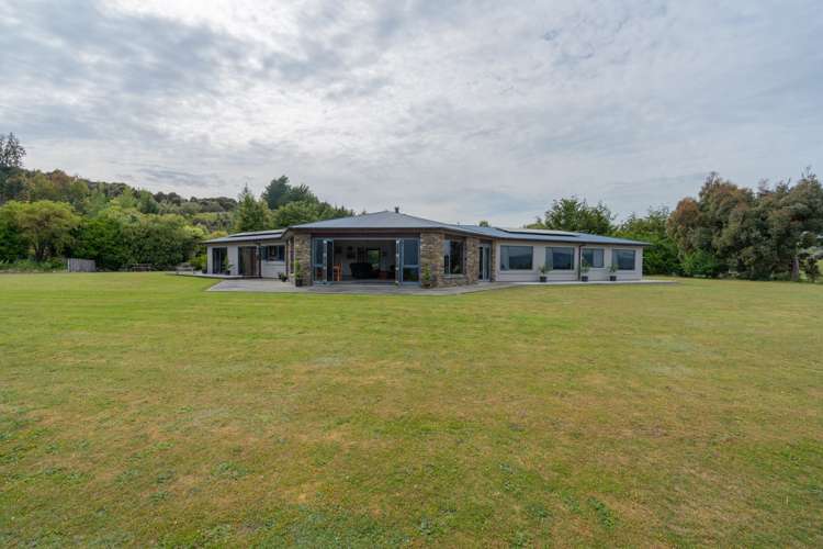 454b Te Anau Milford Highway Te Anau_25