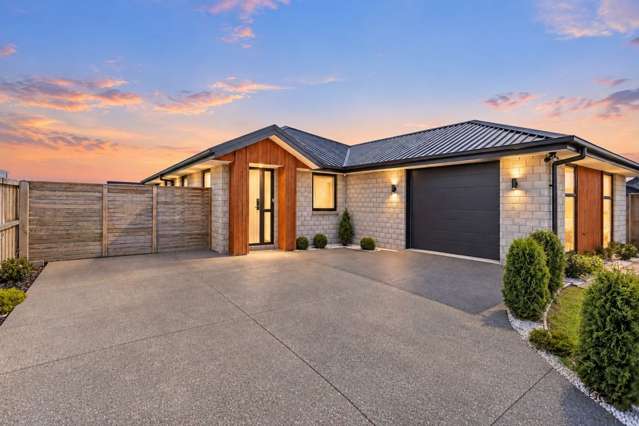 Outstanding Opportunity on Oriel