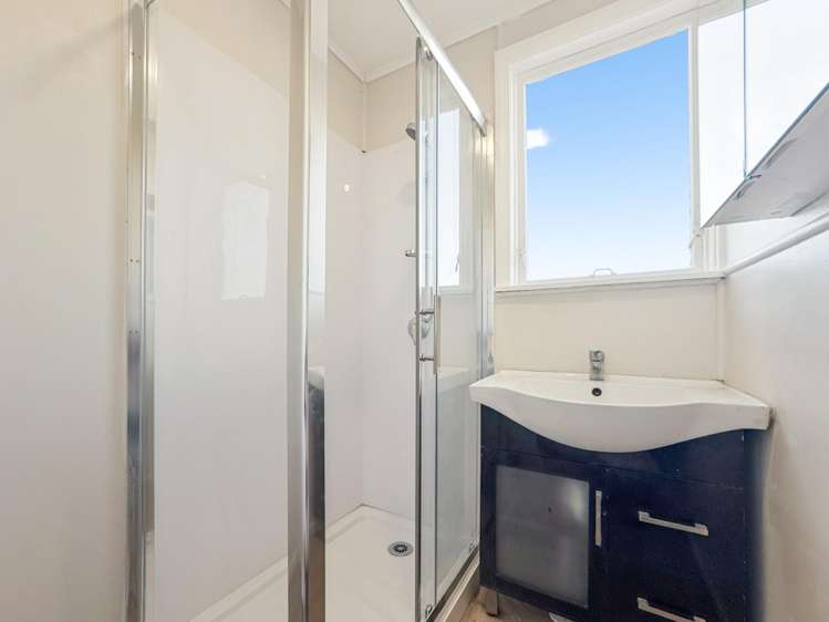 33 Pearl Baker Drive Otara_13