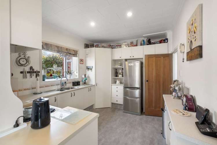 36 Achilles Street Burwood_7