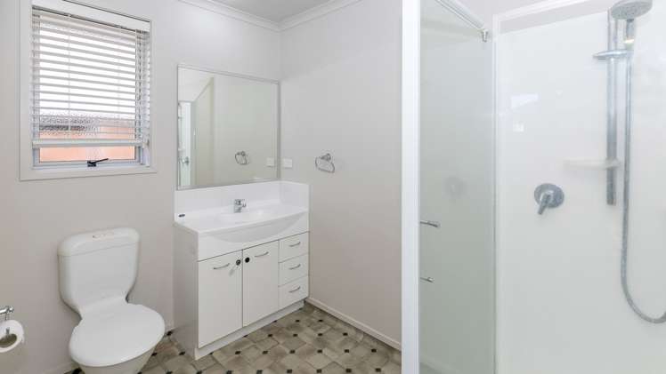 32 Parkside Drive Huntington_9