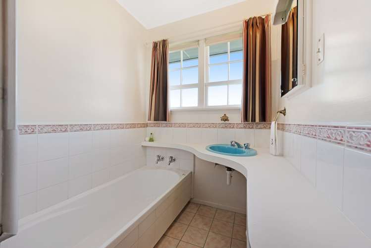 1 Doon Grove Papakowhai_20