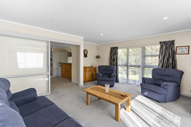 36 Hilton Road Carterton_10