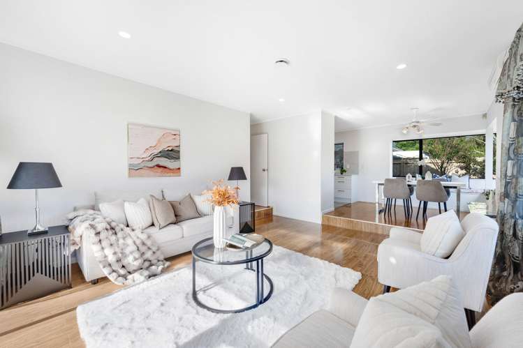 2/9 Bernie Edwards Place Botany Downs_4