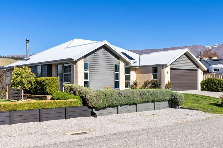5 Missy Crescent Mount Pisa_16