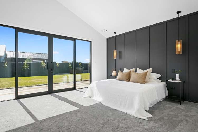 7 Artistic Avenue Leamington_13