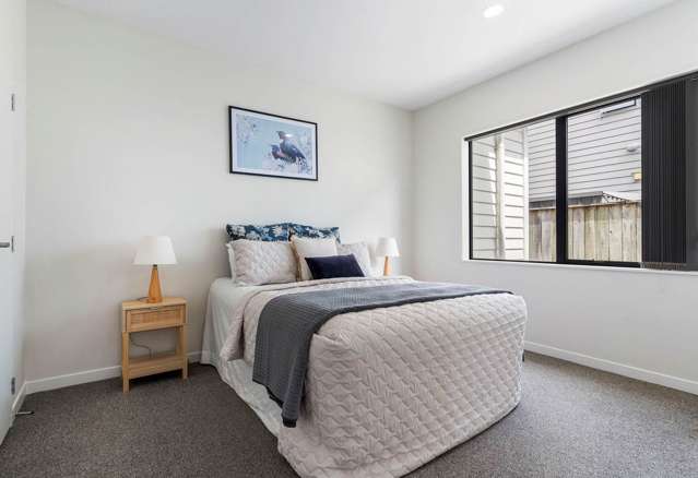 33 Springside Drive Flat Bush_2