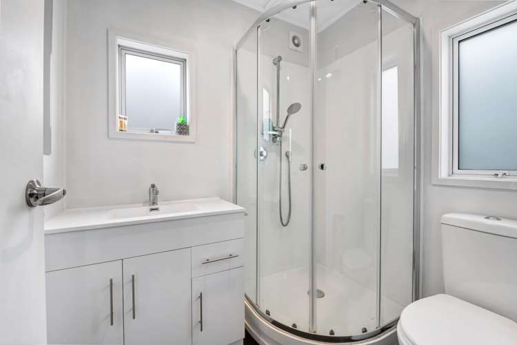 1321 Whangaparaoa Road Army Bay_22