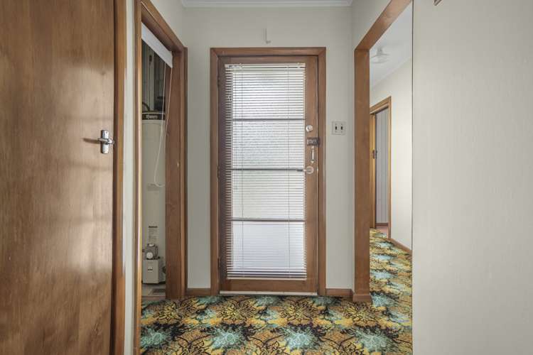 52 Dover Road Wainuiomata_9