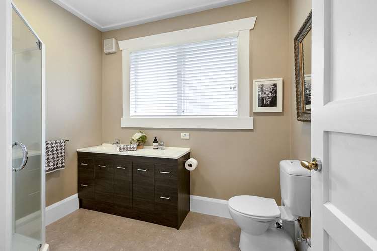 8 Dorset Avenue Westown_15