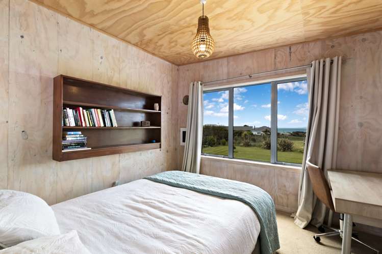 31 Violet Street Riverton_18