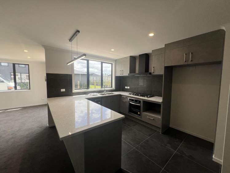 4 Kaaka Street 11373_2