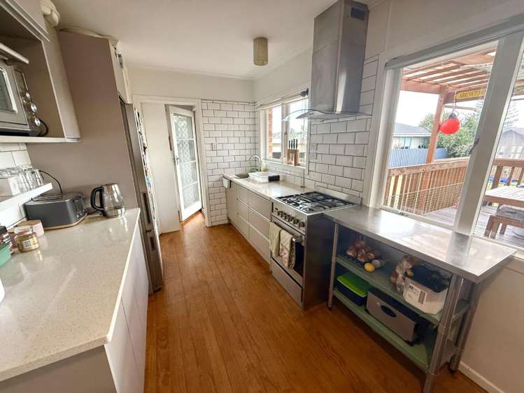 16 Tyrone Street 10693_5