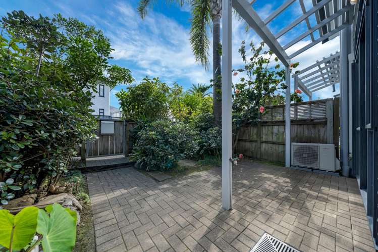 57/2 Armoy Drive East Tamaki_18