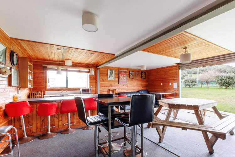 1 Rawinia Place Te Kaha_6