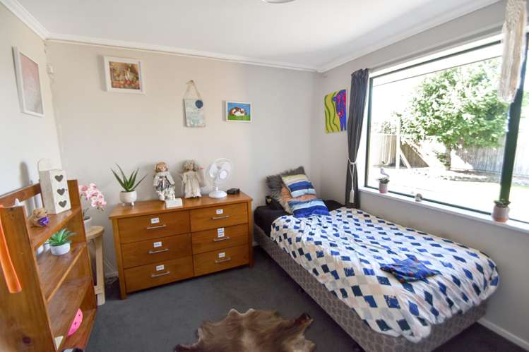 21 Lakeland Avenue Twizel_11