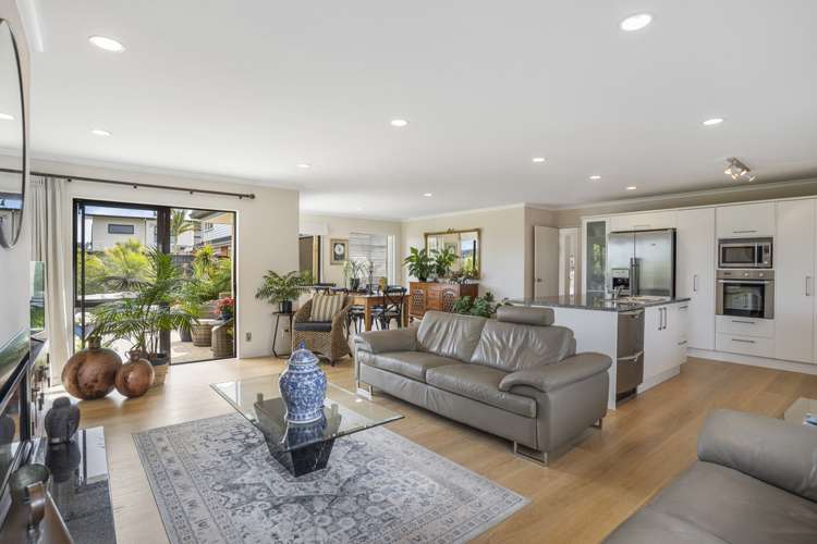 99 Pine Harbour Parade Beachlands_24