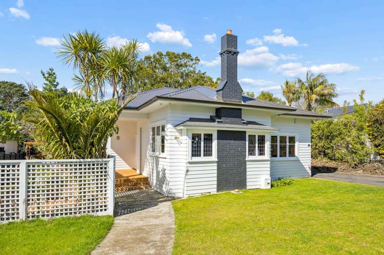 12 Shipherds Avenue Epsom_13