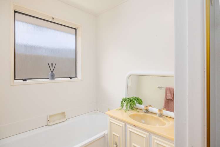 1/20 Bridle Path Lyttelton_10