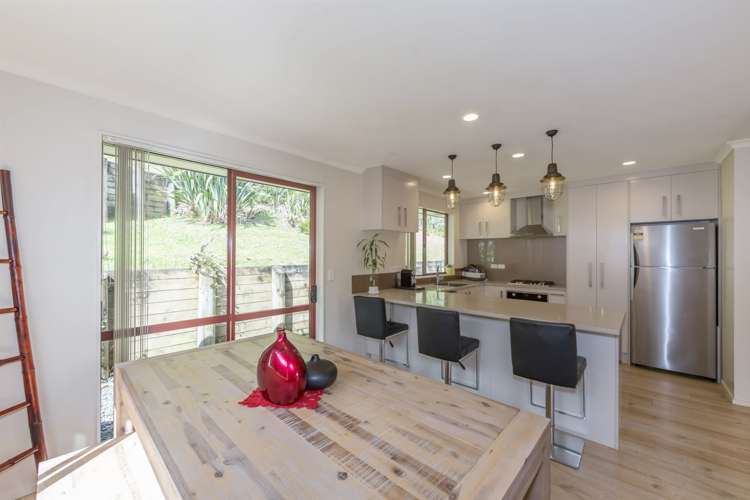 8 Fernbank Lane Greenhithe_7