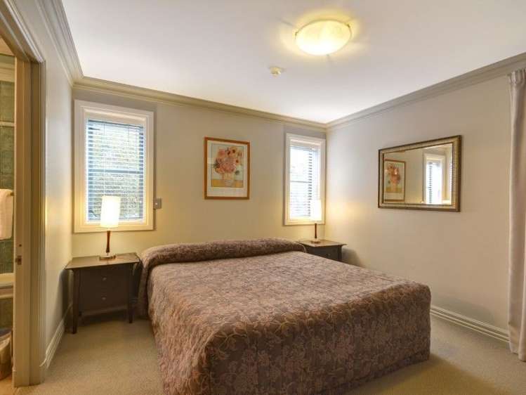 13/109 Beach Street Queenstown_7