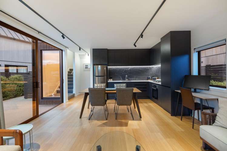 5 Escalator Avenue Jack's Point_9