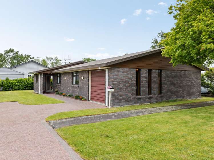 21 Bains Avenue Hamilton East_14