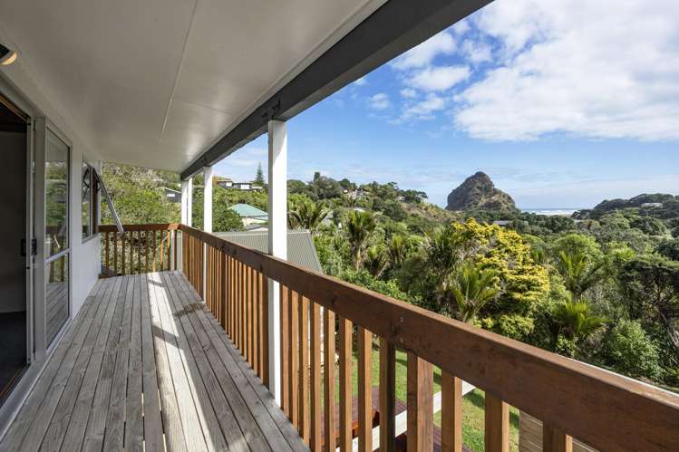51 Seaview Road Piha_15