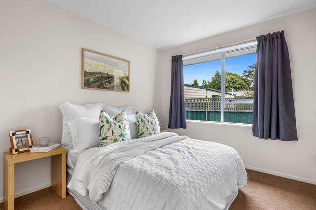 2/64 Mackworth Street Woolston_3