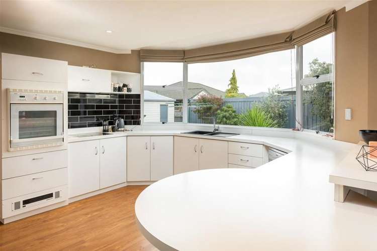 109 Charles Street Blenheim Central_5