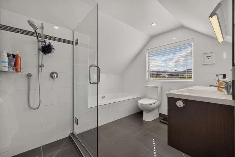 31 Lochnagar Drive Lake Hayes Estate_11