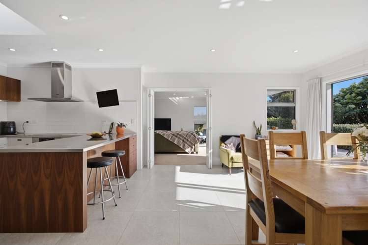 1 Honnor Place Hurdon_11