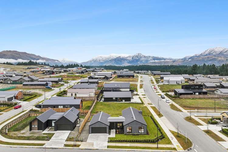 2 Armidale Crescent Wanaka_15