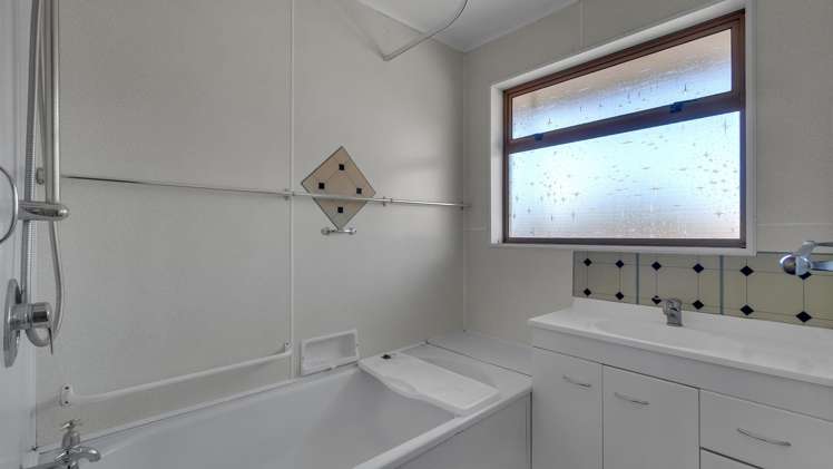 3/6 Douglas Road Amberley_8