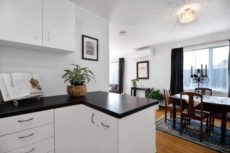 162 Seaview Road Westown_27